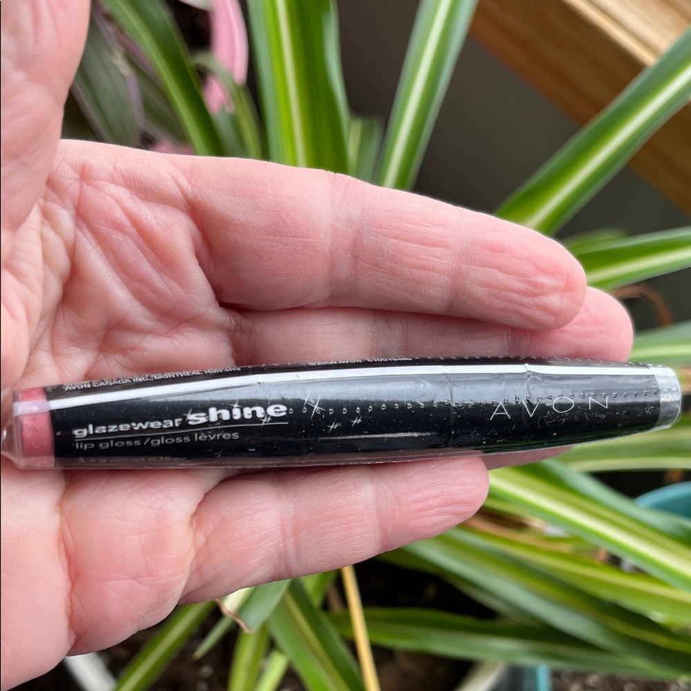 AVON Glazewear Shine Lip Gloss TICKLED PINK G010 NOS Cosmetic